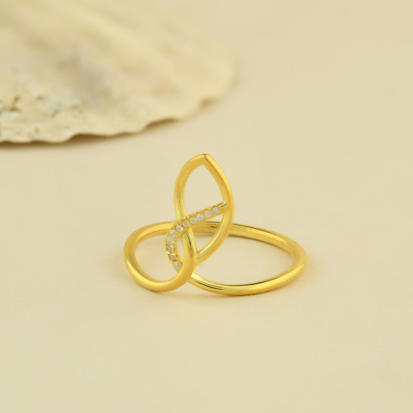 10K Gold Spiral Design Ring - LR40