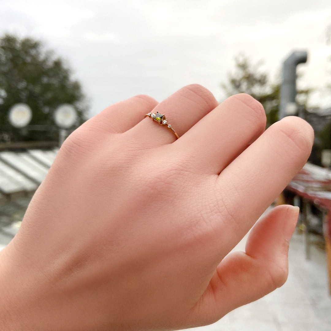 10K Gold Princess Peridot Ring - 2S122PER